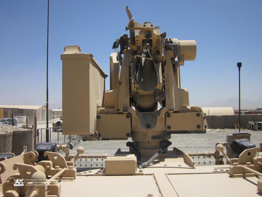 Детали экстерьера Oshkosh M-ATV 2009 года  (фото 506 из 676)